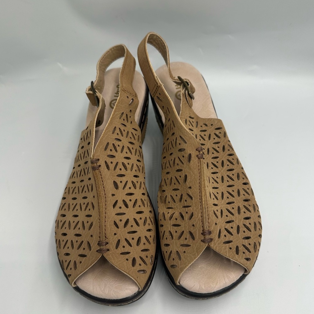 J-41 Adventure On Tan Floral Cut outs Peep Toe Cork Wedge Sandals Size 7 M
